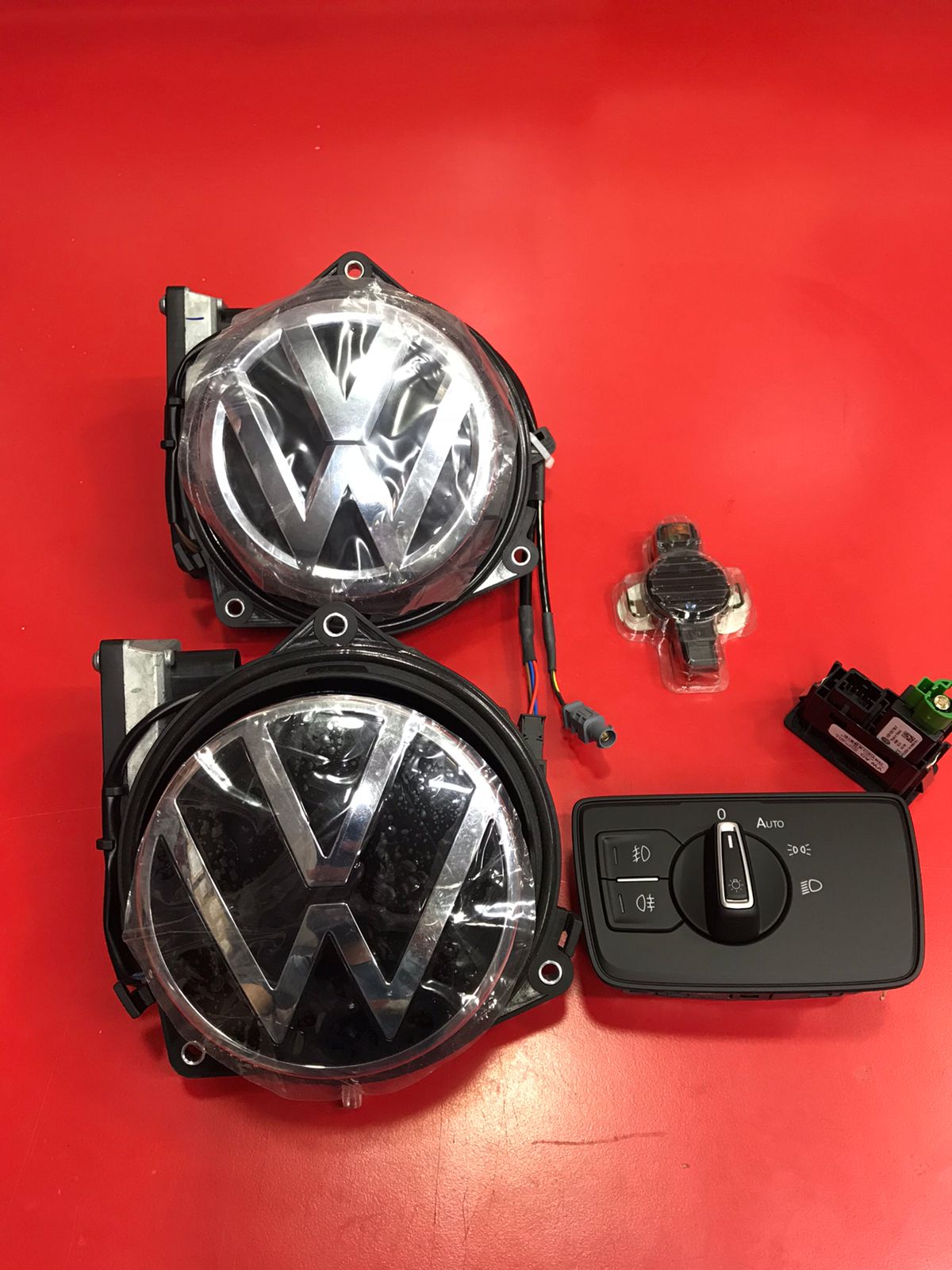 Vw logo geri görüş kamera ve far/Yağmur sensörü